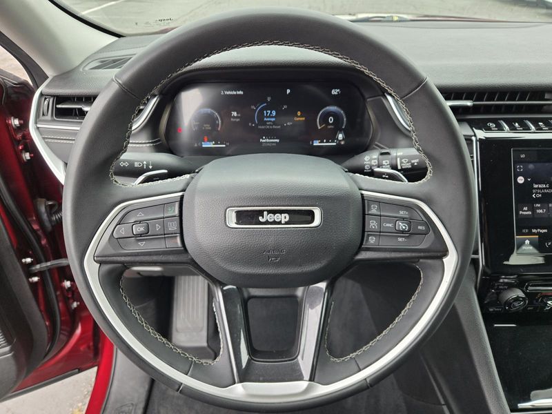 Used 2023 Jeep Grand Cherokee Laredo 4x2