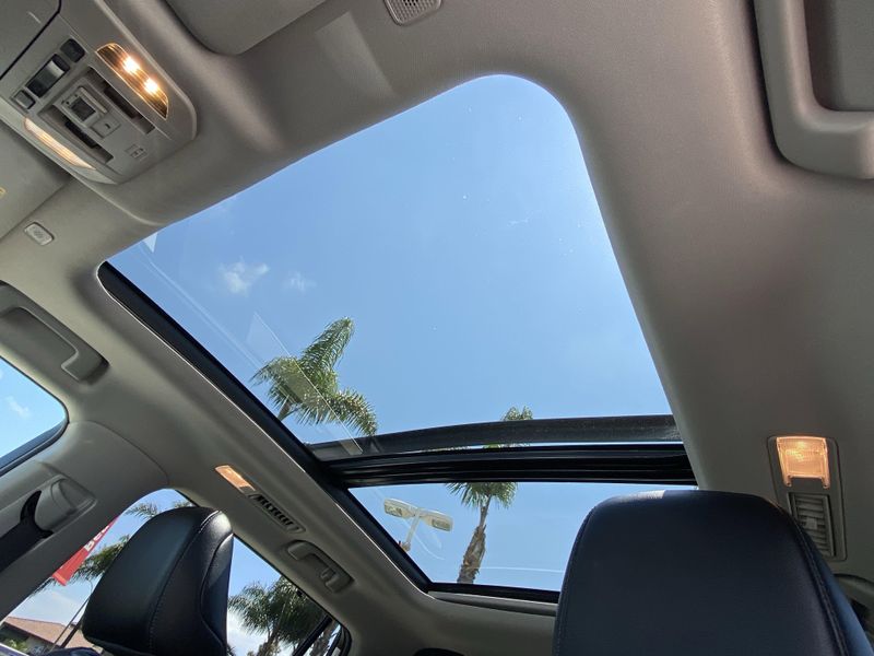 New 2023 Toyota Highlander PlatinumImage 31