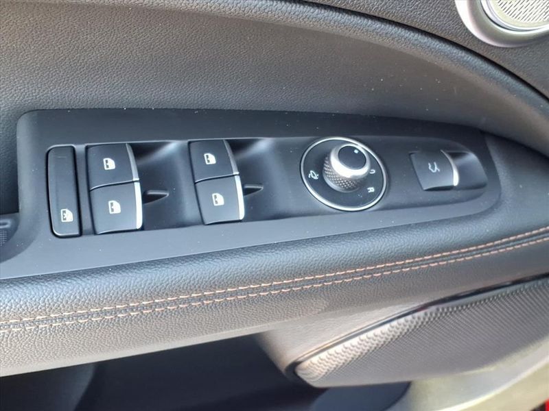 New 2025 Alfa Romeo Stelvio Intensa AwdImage 16