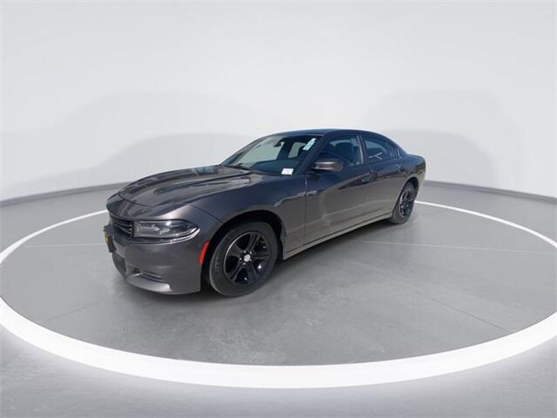 2021 Dodge Charger SXTImage 4