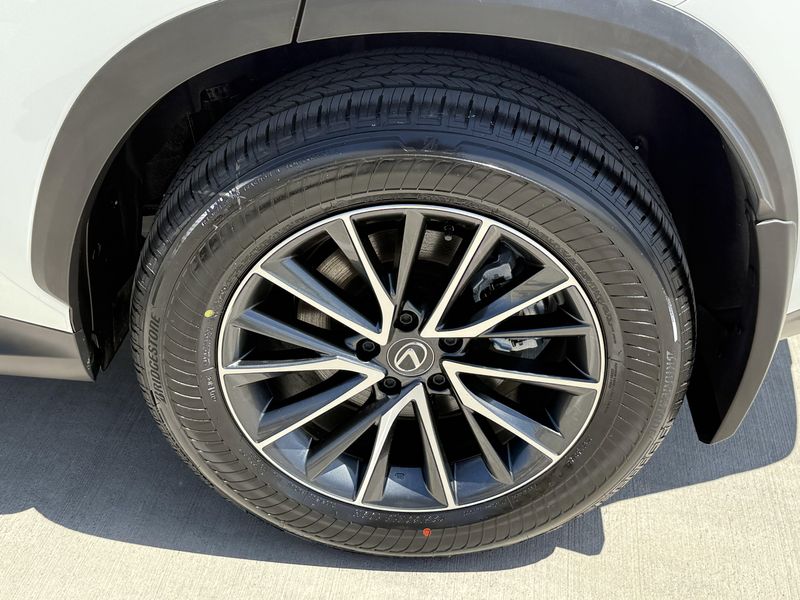 2025 Lexus NX 350 PremiumImage 16