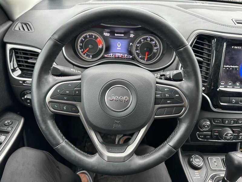 2019 Jeep Cherokee LimitedImage 2
