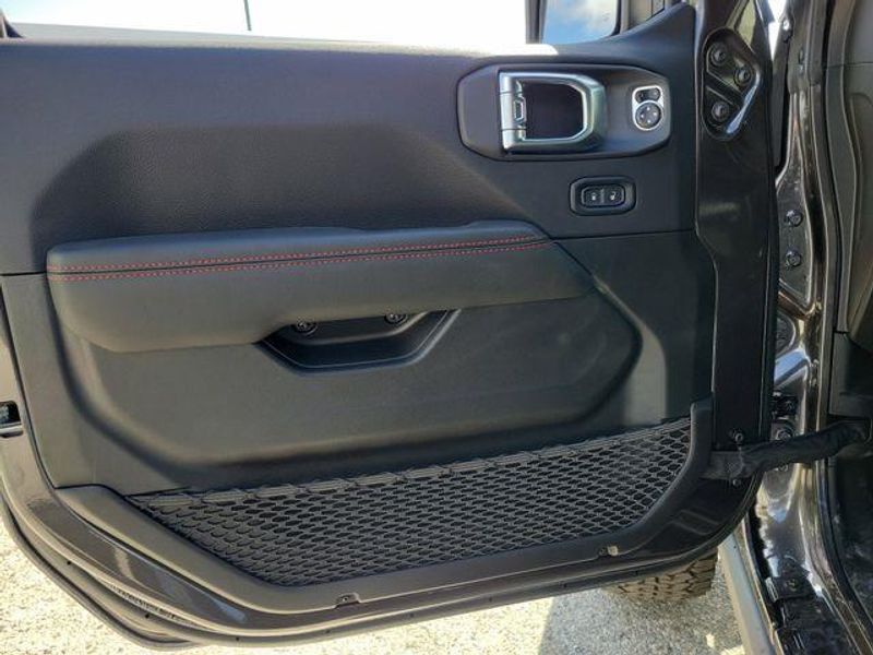 New 2026 Jeep Wrangler 4-door Rubicon X