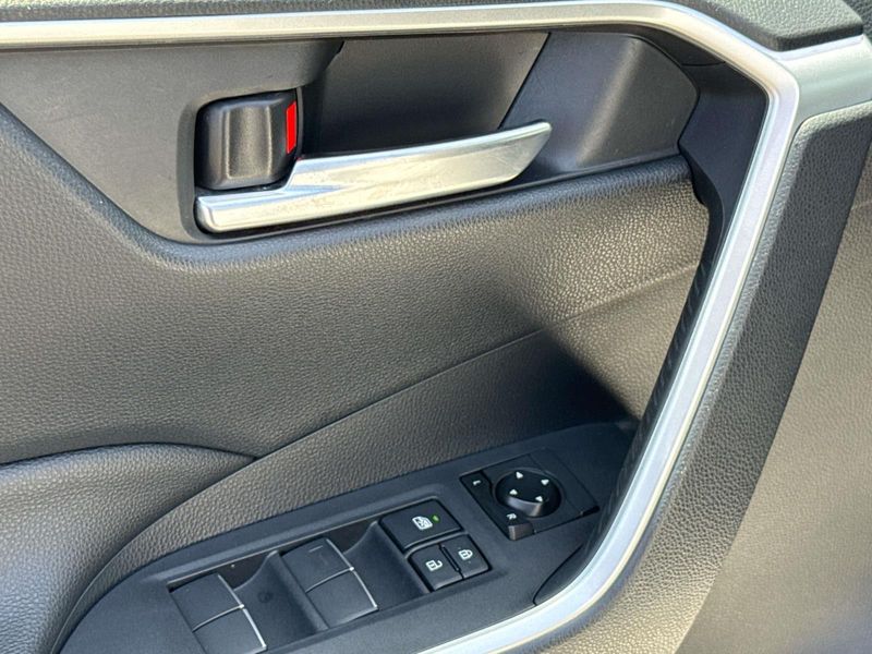 Used 2019 Toyota RAV4 XLE Premium FWD (Natl)