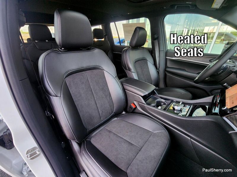 New 2026 Jeep Grand Cherokee L Laredo Altitude 4x4