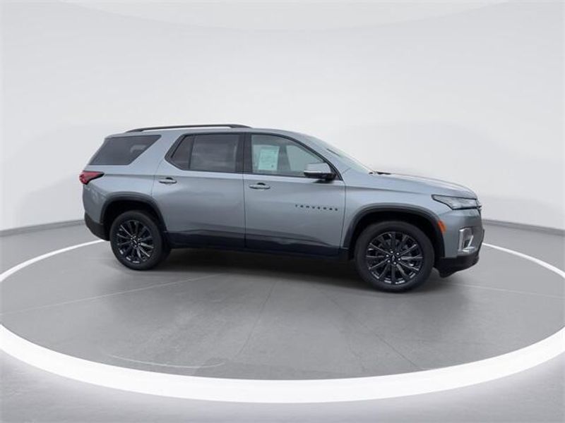 Used 2023 Chevrolet Traverse RSImage 9