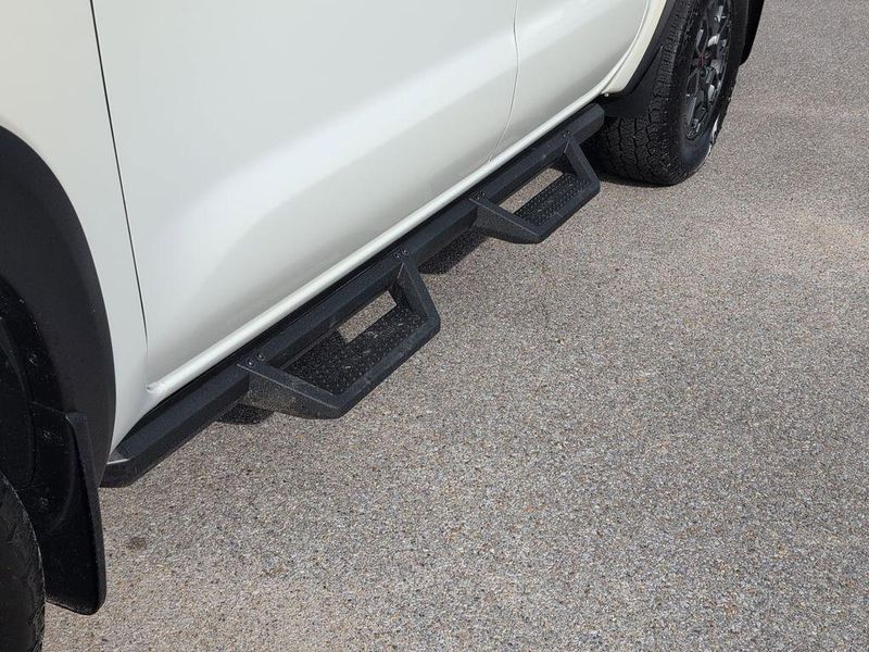 2023 Nissan Frontier PRO-4XImage 10