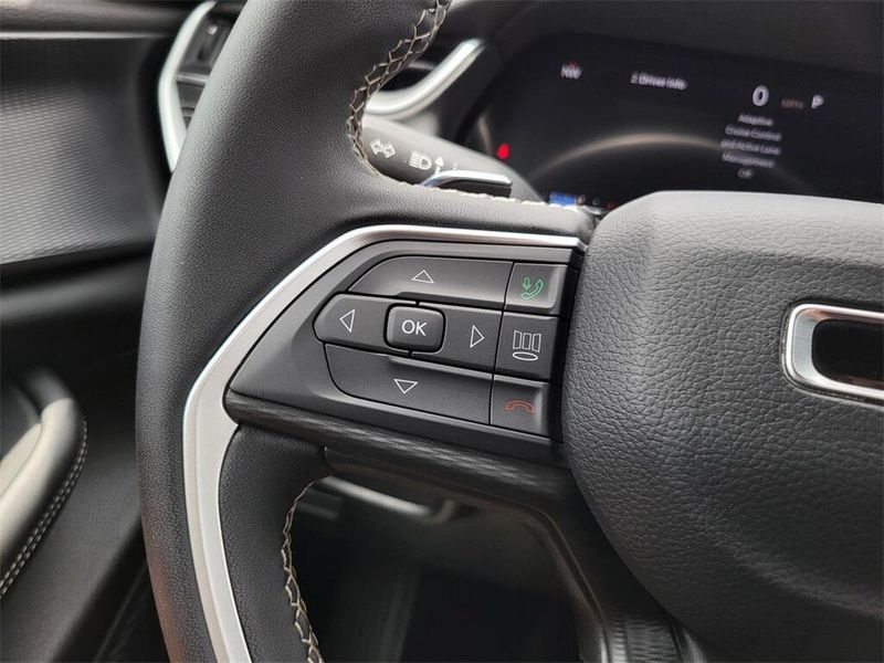 2024 Jeep Grand Cherokee L LaredoImage 13