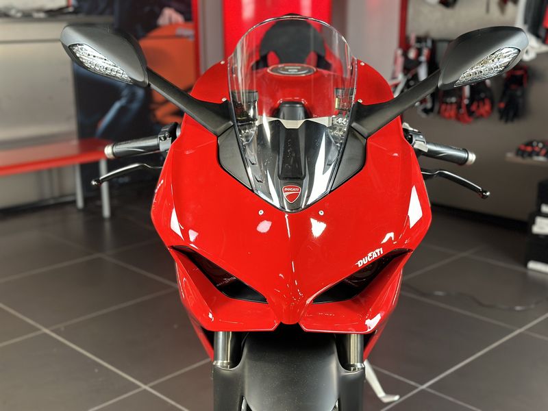 2024 Ducati PANIGALE V2Image 5