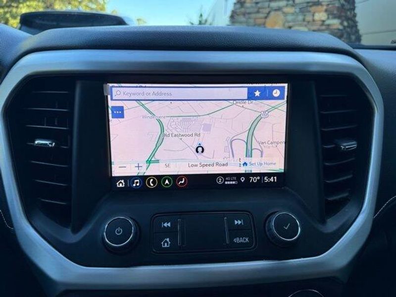 Used 2023 GMC Acadia SLT