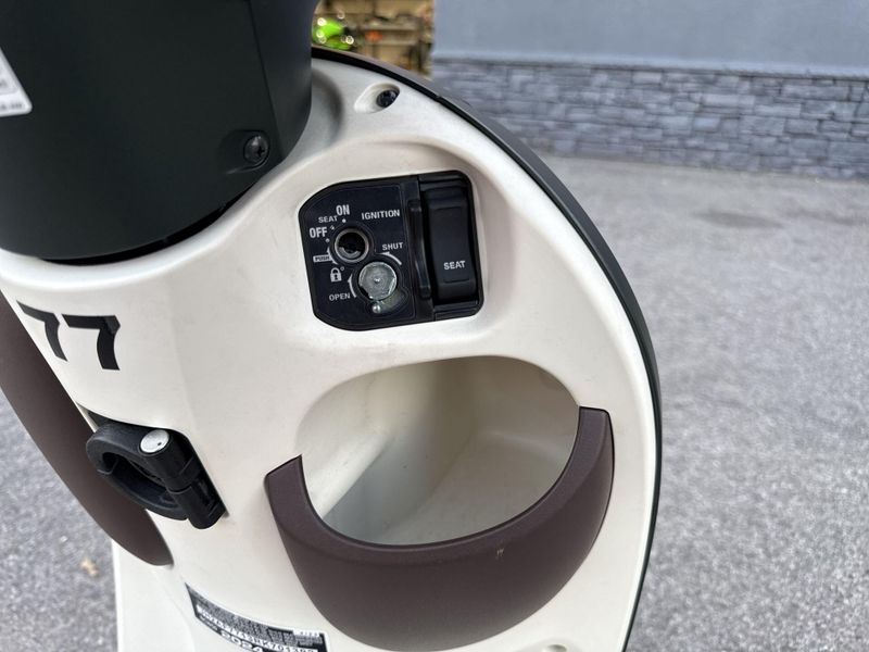 New 2024 Honda Metropolitan Image 11