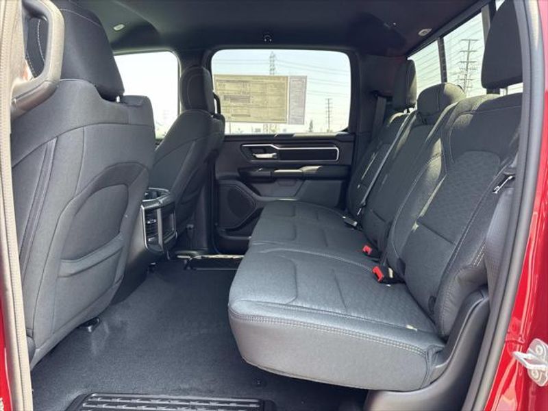 New 2026 RAM 1500 Big Horn Crew Cab 4x2 5'7' Box