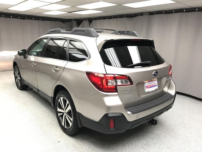 Used 2019 Subaru Outback LimitedImage 16