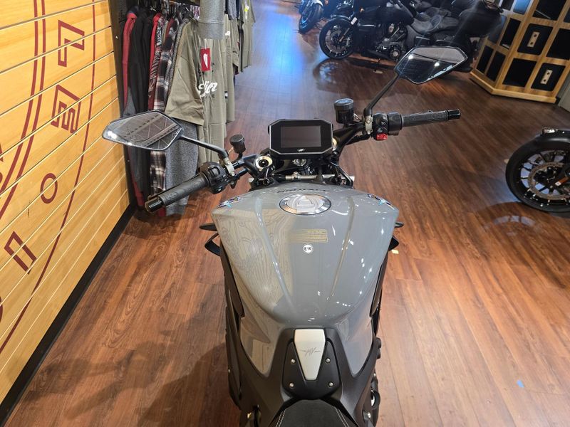 2024 MV Agusta Brutale 1000 RSImage 9