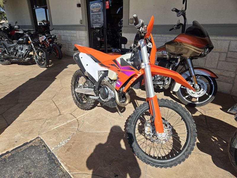 USED 2024 KTM XC 450 FW Image 1