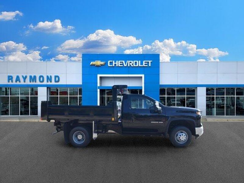 New 2026 Chevrolet Silverado 3500HD Work TruckImage 2