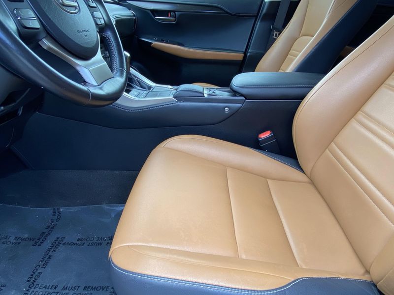 2019 Lexus NX 300 BaseImage 18