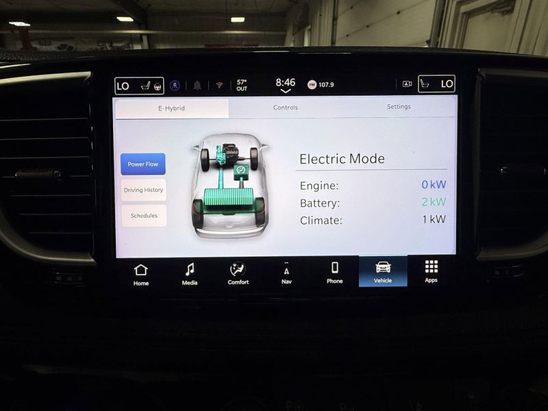 Used 2024 Chrysler Pacifica Hybrid PinnacleImage 33