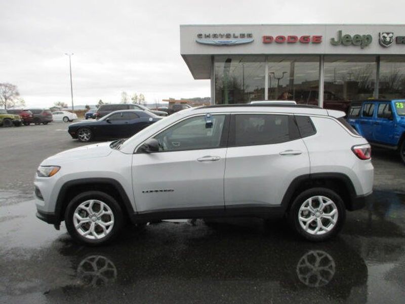 2024 Jeep Compass LatitudeImage 14