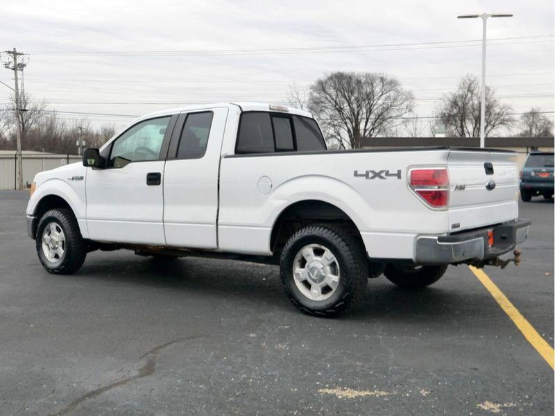 2010 Ford F-150 XLTImage 12