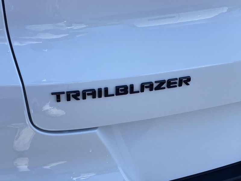 2023 Chevrolet Trailblazer RSImage 31