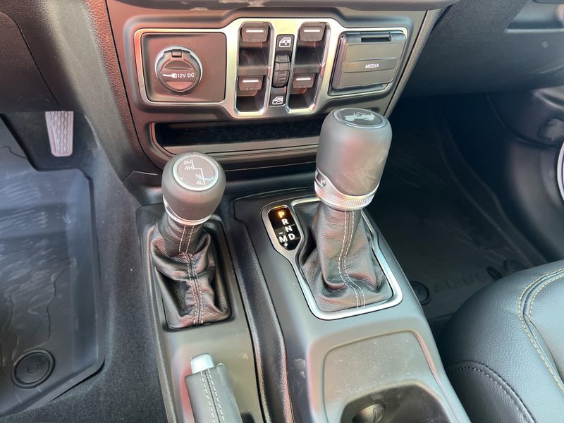 New 2026 Jeep Wrangler 4-door SaharaImage 19