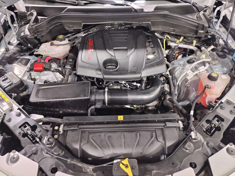 2023 Alfa Romeo Stelvio Ti Premium AWD w/Activ AsstImage 33