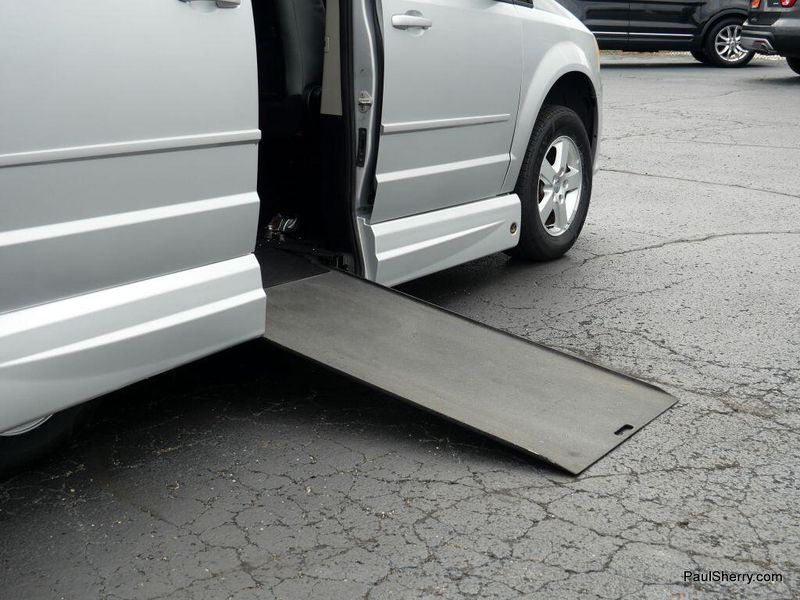 Used 2012 Dodge Grand Caravan SXT