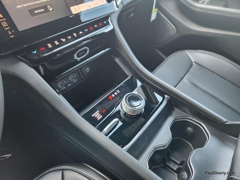 New 2026 Jeep Grand Cherokee L Limited 4x4