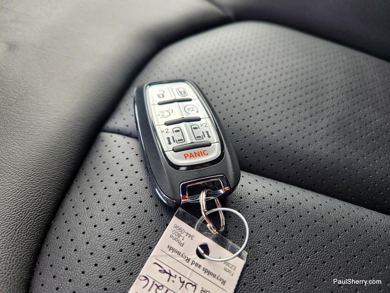 New 2026 Chrysler Voyager Lx