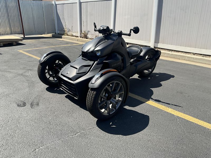 2024 Can-Am RYKER 900 ACE Image 1