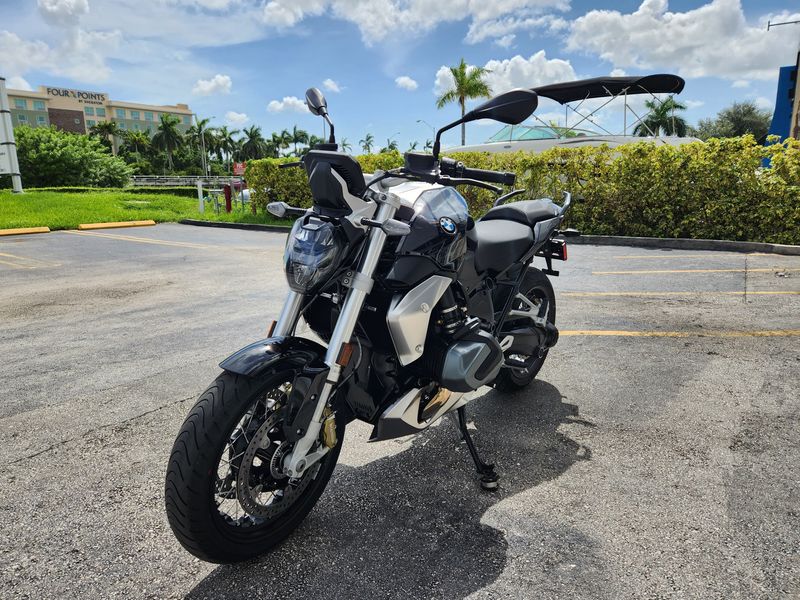 2024 BMW R 1250 R Image 3