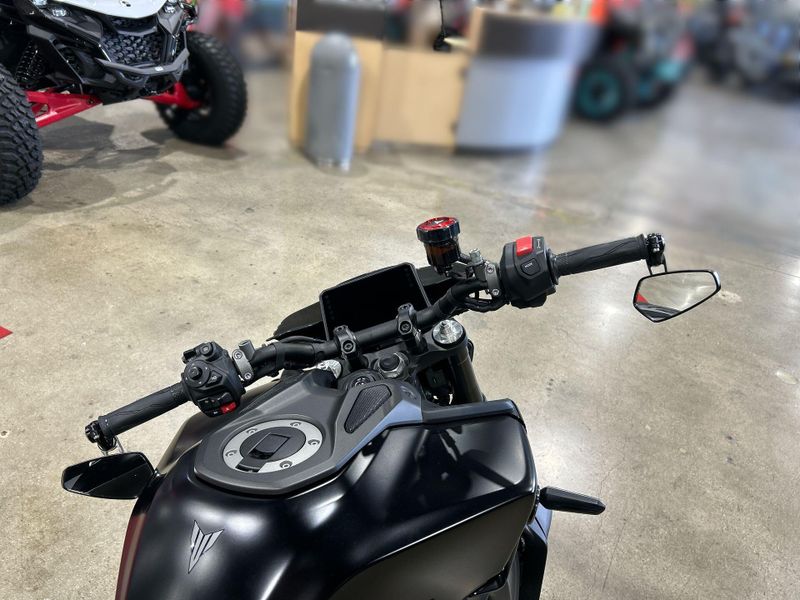 2024 Yamaha MT-09 Image 20