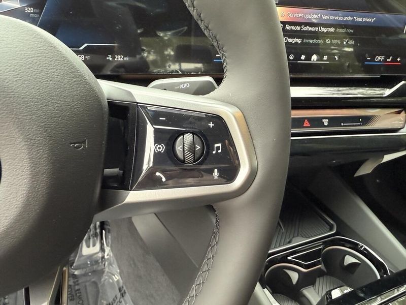 2025 BMW i5 eDrive40Image 24