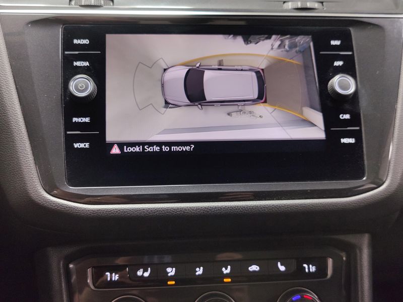 2019 Volkswagen Tiguan SEL Premium AWD w/Sunroof/NavImage 29