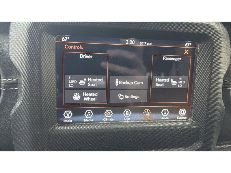 Used 2021 Jeep Wrangler Unlimited SaharaImage 13