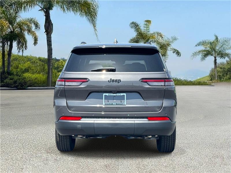 New 2026 Jeep Grand Cherokee L Laredo Altitude 4x2