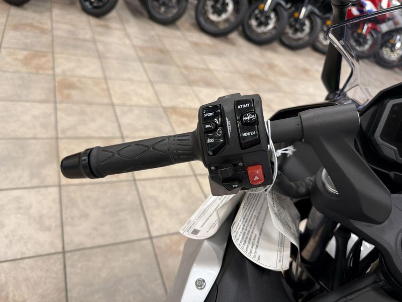 New 2024 Kawasaki NINJA 7 HYBRID ABS Image 22