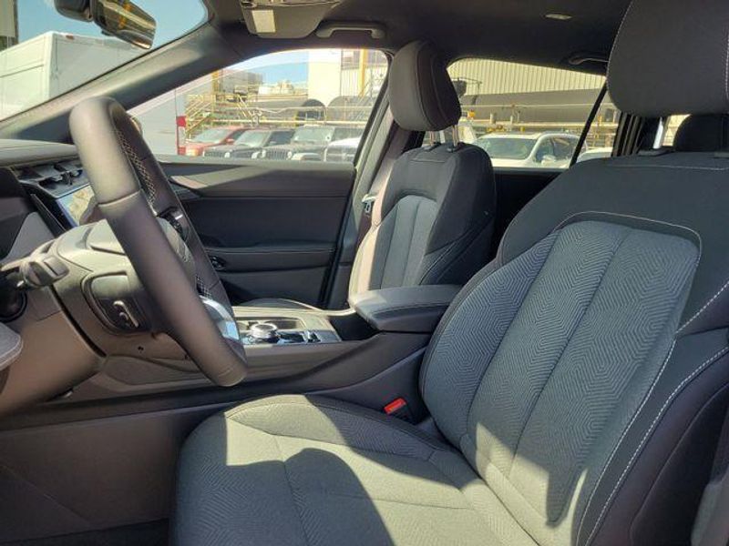 New 2026 Jeep Cherokee Laredo 4x4