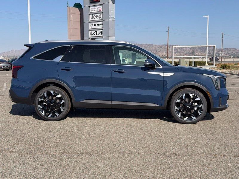 New 2026 Kia Sorento EXImage 8