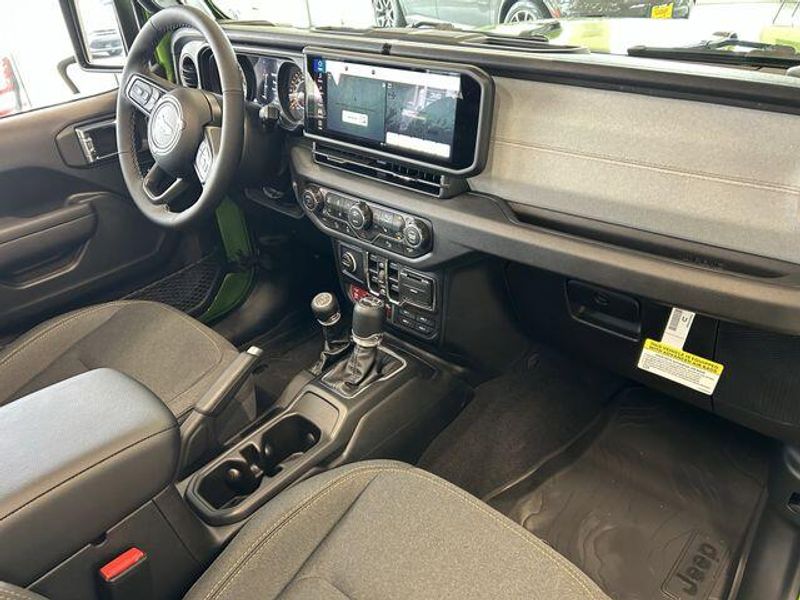 New 2025 Jeep Wrangler 4-door WillysImage 7