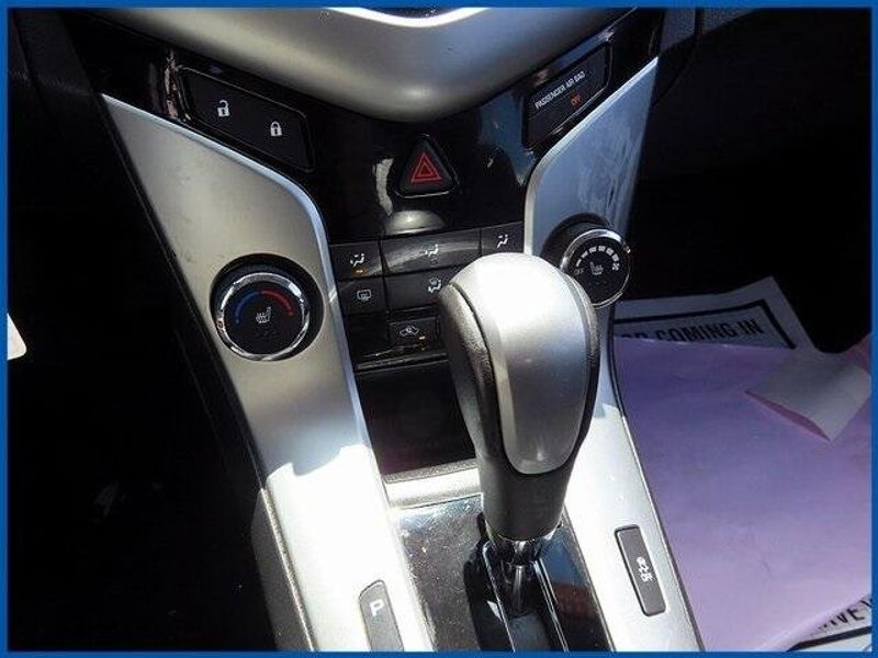 2013 Chevrolet Cruze 2LTImage 16