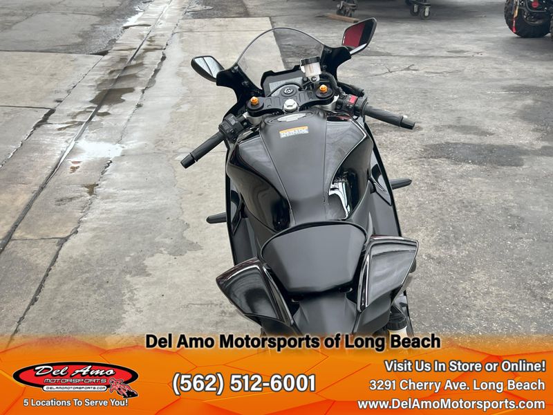 2025 Yamaha YZF-R7 Image 10