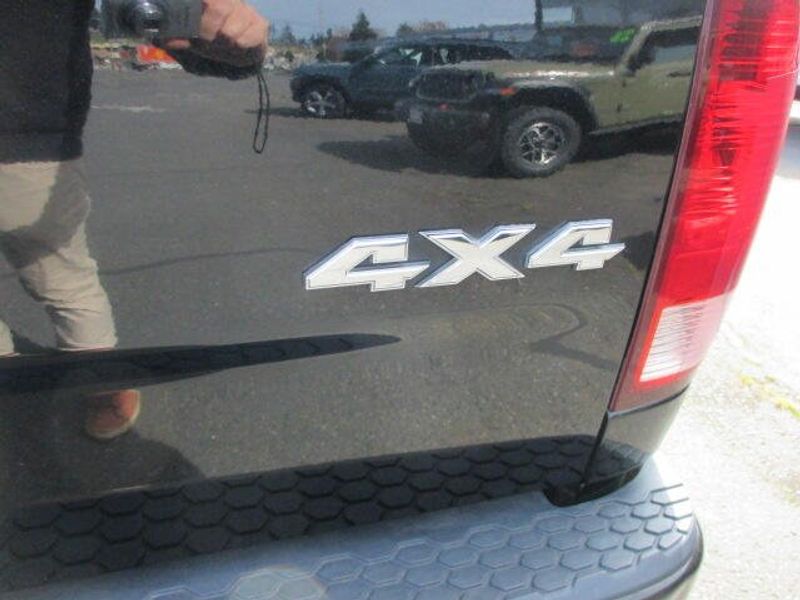 Used 2013 RAM 1500 ExpressImage 10