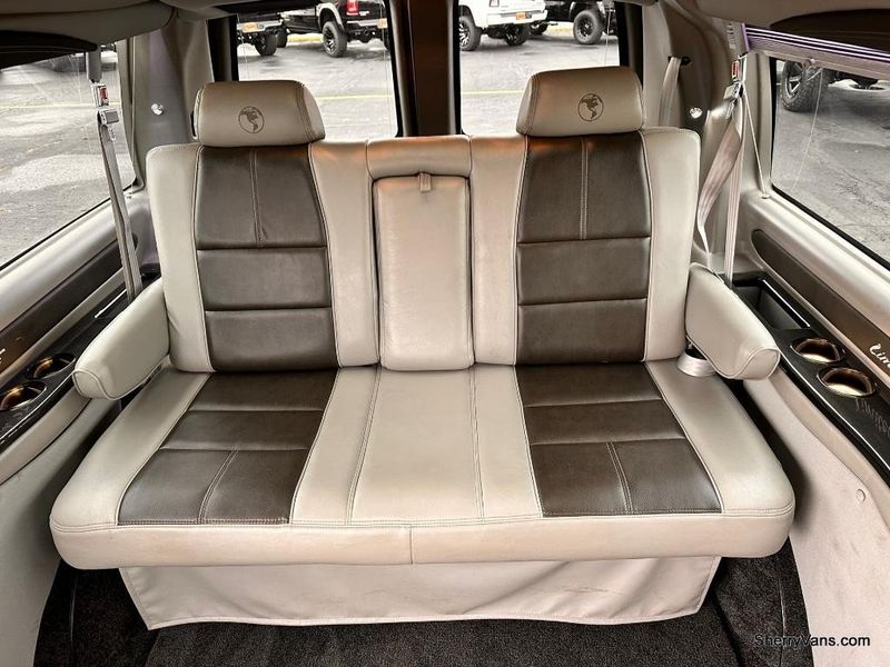2018 Chevrolet Express 2500 Image 13