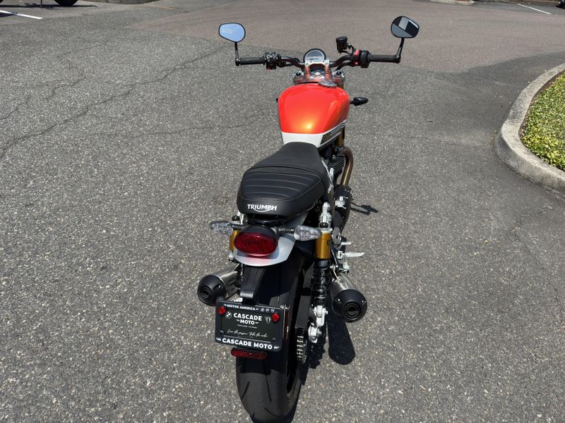 2025 Triumph Speed Twin RS 1200 - BAJA ORANGE - SAPPHIRE BLACK 