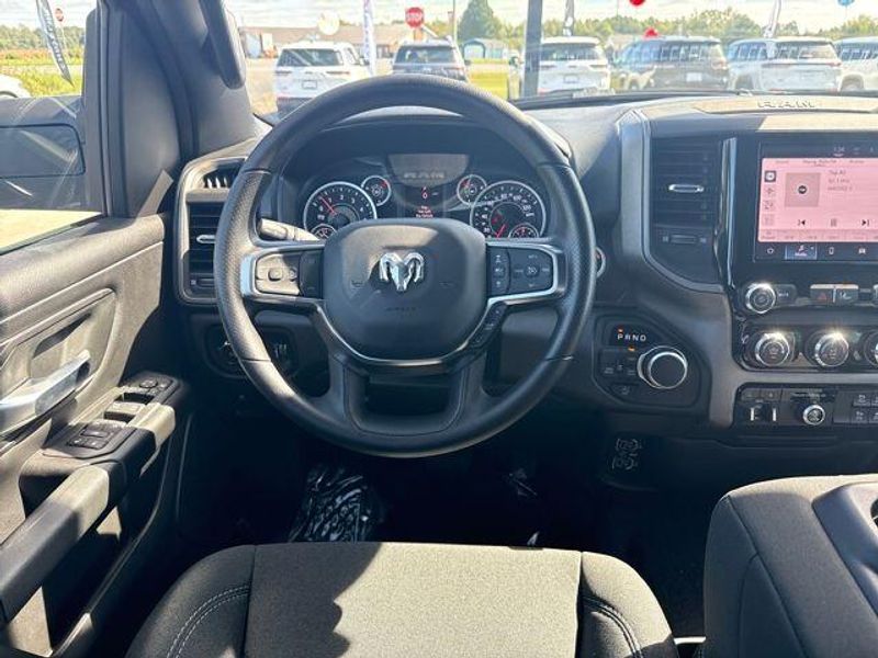 2025 RAM 1500 Tradesman Crew Cab 4x4 5'7' Box