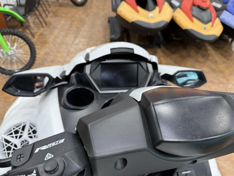 New 2025 Yamaha FX CRUISER SVHO W/AUDIO Image 7