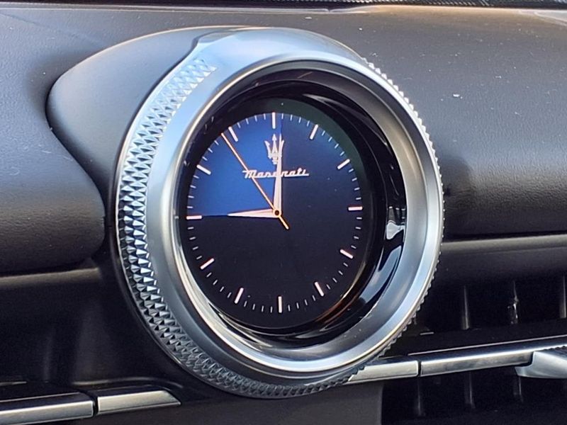 New 2025 Maserati Grecale ModenaImage 25