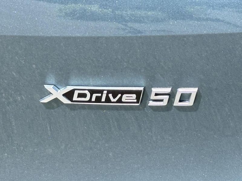2025 BMW iX xDrive50Image 13